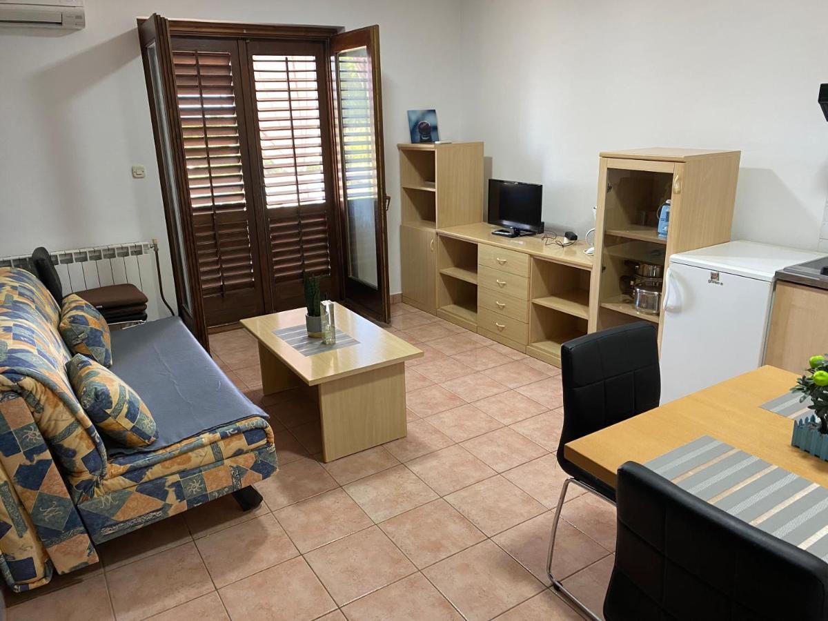 Apartment-Haus Wolbeck Пореч Экстерьер фото